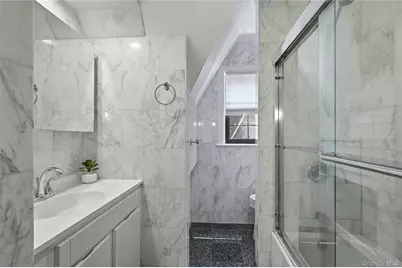 38 Bayview Terrace, Manhasset, NY 11030 - Photo 25