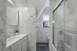 38 Bayview Terrace, Manhasset, NY 11030 - Photo 25