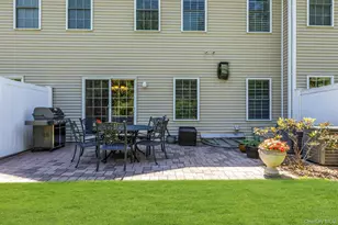 19 Meadow Ct, Oakdale, NY 11769 - Photo 31