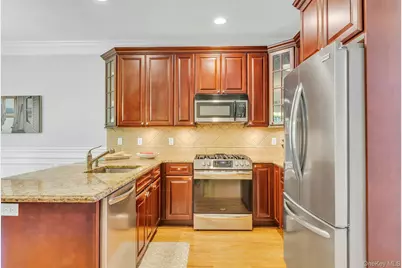 19 Meadow Court, Oakdale, NY 11769 - Photo 11