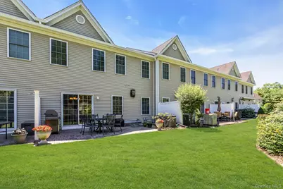 19 Meadow Court, Oakdale, NY 11769 - Photo 33