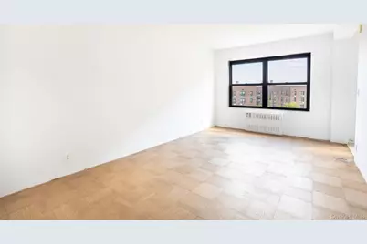 99-72 66 Road #7 O, Rego Park, NY 11374 - Photo 5