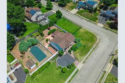 27 Spacecraft Lane, Hauppauge, NY 11788 - Photo 35