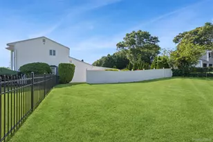 27 Spacecraft Ln, Hauppauge, NY 11788 - Photo 33