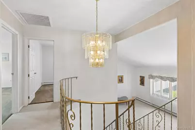 27 Spacecraft Lane, Hauppauge, NY 11788 - Photo 19
