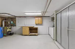 27 Spacecraft Ln, Hauppauge, NY 11788 - Photo 23