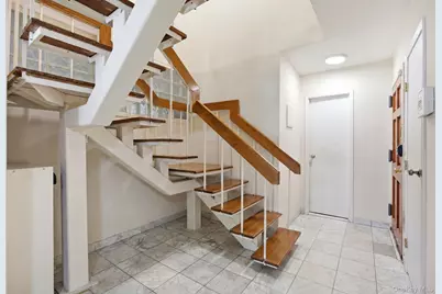 425 Schorr Drive, College Point, NY 11356 - Photo 9