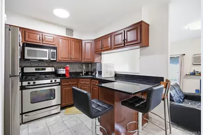 425 Schorr Drive, College Point, NY 11356 - Photo 7