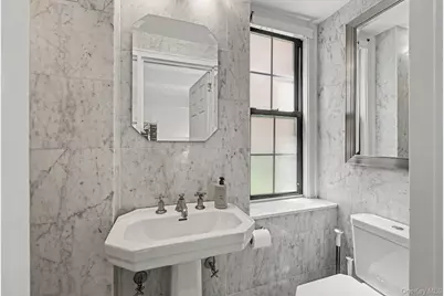 192 Garth Road #TM, Scarsdale, NY 10583 - Photo 15