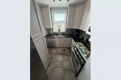 210 E Broadway #6L, Long Beach, NY 11561 - Photo 7