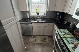 210 E Broadway, Long Beach, NY 11561 - Photo 7