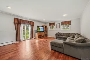 11 Nuthatch Ln, West Nyack, NY 10994 - Photo 17