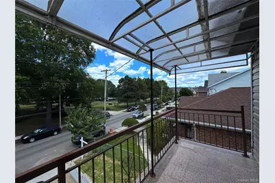 119-30 Poppenhusen Avenue, College Point, NY 11356 - Photo 5