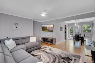 1602 Noble St, East Meadow, NY 11554 - Photo 5