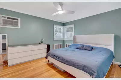 1602 Noble Street, East Meadow, NY 11554 - Photo 11
