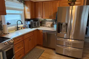 476 Bernard St, East Meadow, NY 11554 - Photo 5