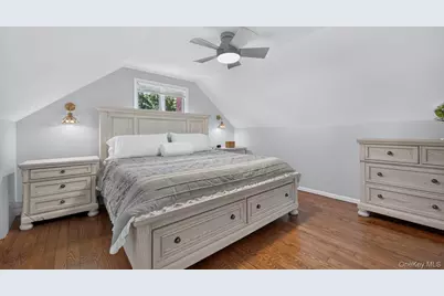 38 Oakwood Street, Greenlawn, NY 11740 - Photo 19