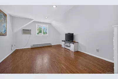 38 Oakwood Street, Greenlawn, NY 11740 - Photo 21