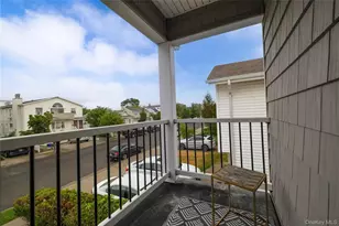 542 E Pine St, Long Beach, NY 11561 - Photo 3