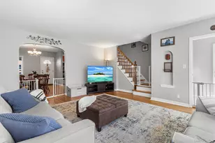61-59 81st St, Middle Village, NY 11379 - Photo 9