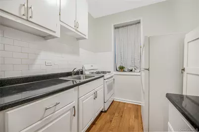 96-11 65th Road #Prof A, Rego Park, NY 11374 - Photo 9