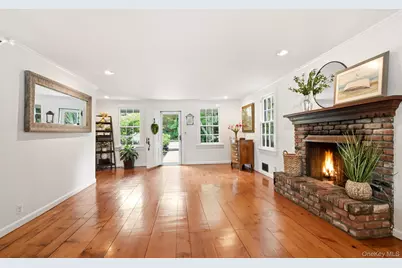 33 Prospect Road, Centerport, NY 11721 - Photo 5