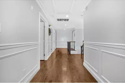 84 Choir Lane, Westbury, NY 11590 - Photo 17