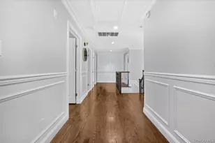 84 Choir Ln, Westbury, NY 11590 - Photo 17