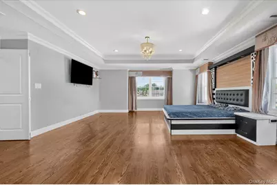 84 Choir Lane, Westbury, NY 11590 - Photo 13