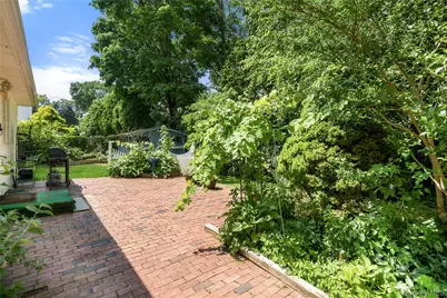 304 Concord Street, Dix Hills, NY 11746 - Photo 41