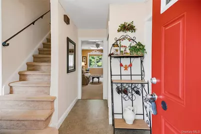 304 Concord Street, Dix Hills, NY 11746 - Photo 5