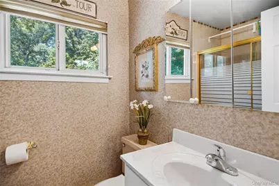 304 Concord Street, Dix Hills, NY 11746 - Photo 37