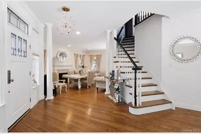 10 Chapel Hill Road, Lake Grove, NY 11755 - Photo 17