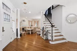 10 Chapel Hill Rd, Lake Grove, NY 11755 - Photo 17