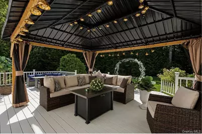 10 Chapel Hill Road, Lake Grove, NY 11755 - Photo 3