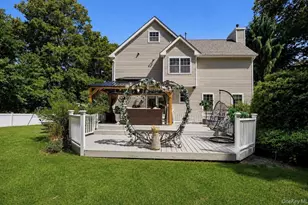 10 Chapel Hill Rd, Lake Grove, NY 11755 - Photo 7