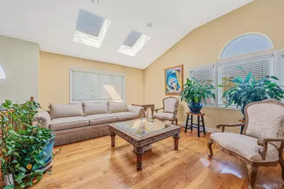 540 Scudder Avenue, Copiague, NY 11726 - Photo 13