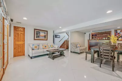 540 Scudder Avenue, Copiague, NY 11726 - Photo 25