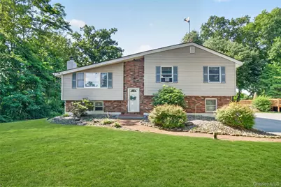 18 Pine Ridge Drive, Hopewell Junction, NY 12533 - Photo 1