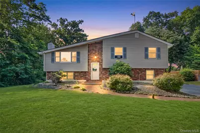 18 Pine Ridge Drive, Hopewell Junction, NY 12533 - Photo 23