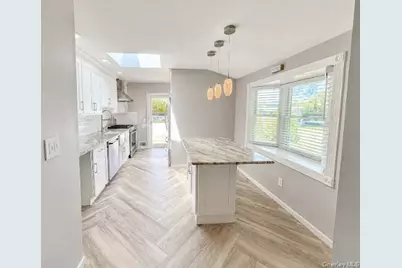 21 Kevin Road, Commack, NY 11725 - Photo 7