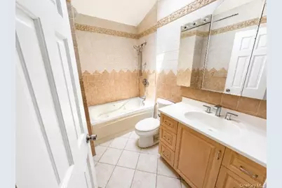 21 Kevin Road, Commack, NY 11725 - Photo 15