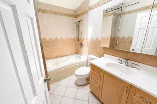 21 Kevin Rd, Commack, NY 11725 - Photo 15
