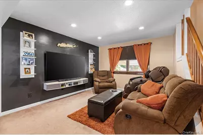 45 Concord Avenue, Bethpage, NY 11714 - Photo 5