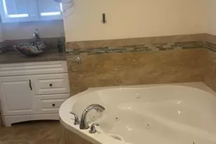 211-04 Richland Ave, Oakland Gardens, NY 11364 - Photo 29