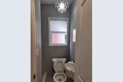 21104 Richland Avenue, Oakland Gardens, NY 11364 - Photo 17