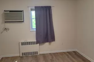 211-04 Richland Ave, Oakland Gardens, NY 11364 - Photo 23