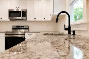 32 Groveland Park Blvd, Sound Beach, NY 11789 - Photo 9