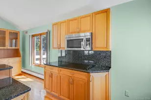 158 St Nicholas Ave, Smithtown, NY 11787 - Photo 9