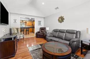 106 Chanel Dr E, Shirley, NY 11967 - Photo 11